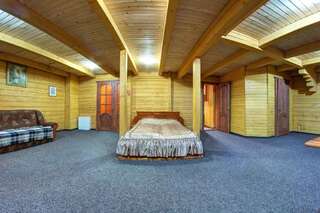 Отель Karpatski Dzherela Яремче Апартаменты-19